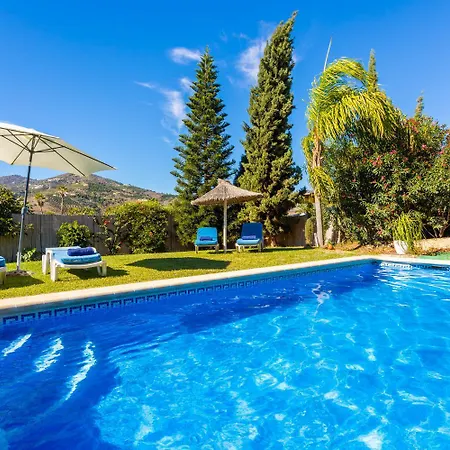 Loli Imaroga One Villa Nerja